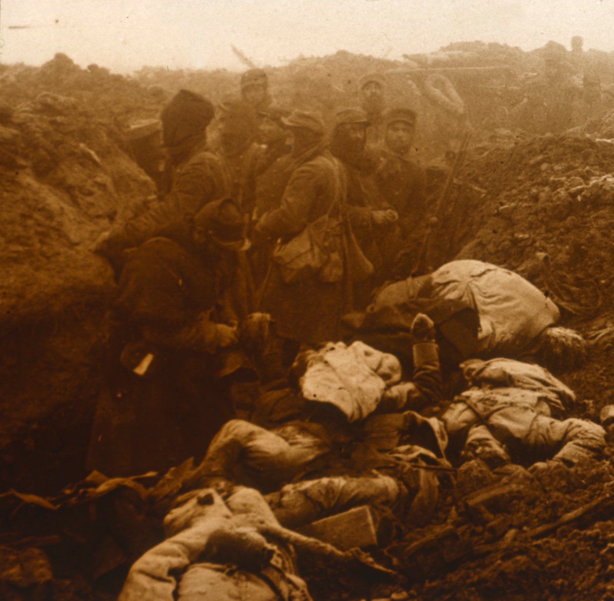 捕获的战,，法国北部的勒阿帕格斯（LesÉparges），c1914-c1918。 作者 不明