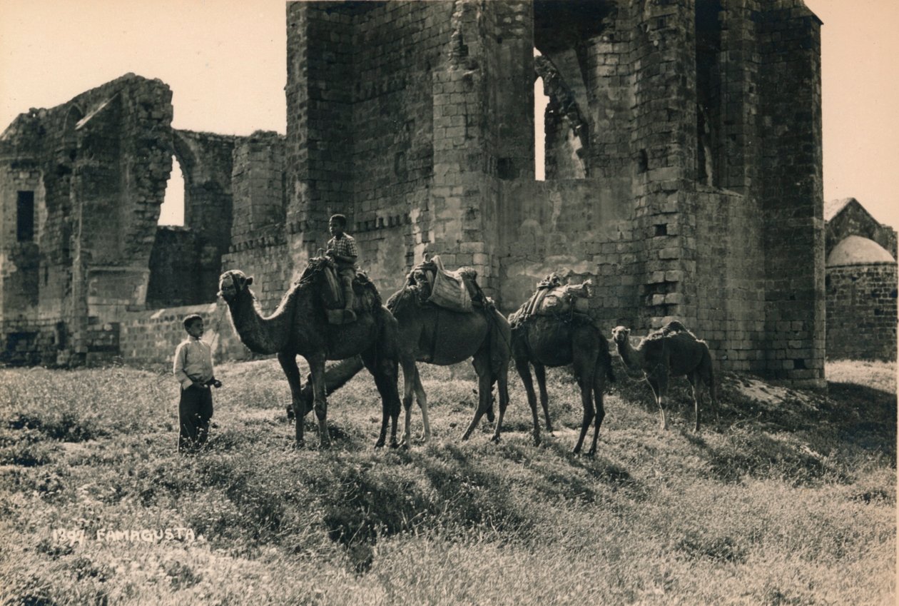 1936年，北塞浦路斯法马古斯塔，Martinengo堡的卡梅利特教堂和亚美尼亚教堂 作者 不明