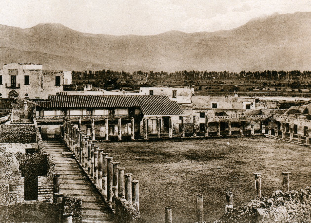 角斗士军营，意大利庞贝城，1900年代 作者 不明