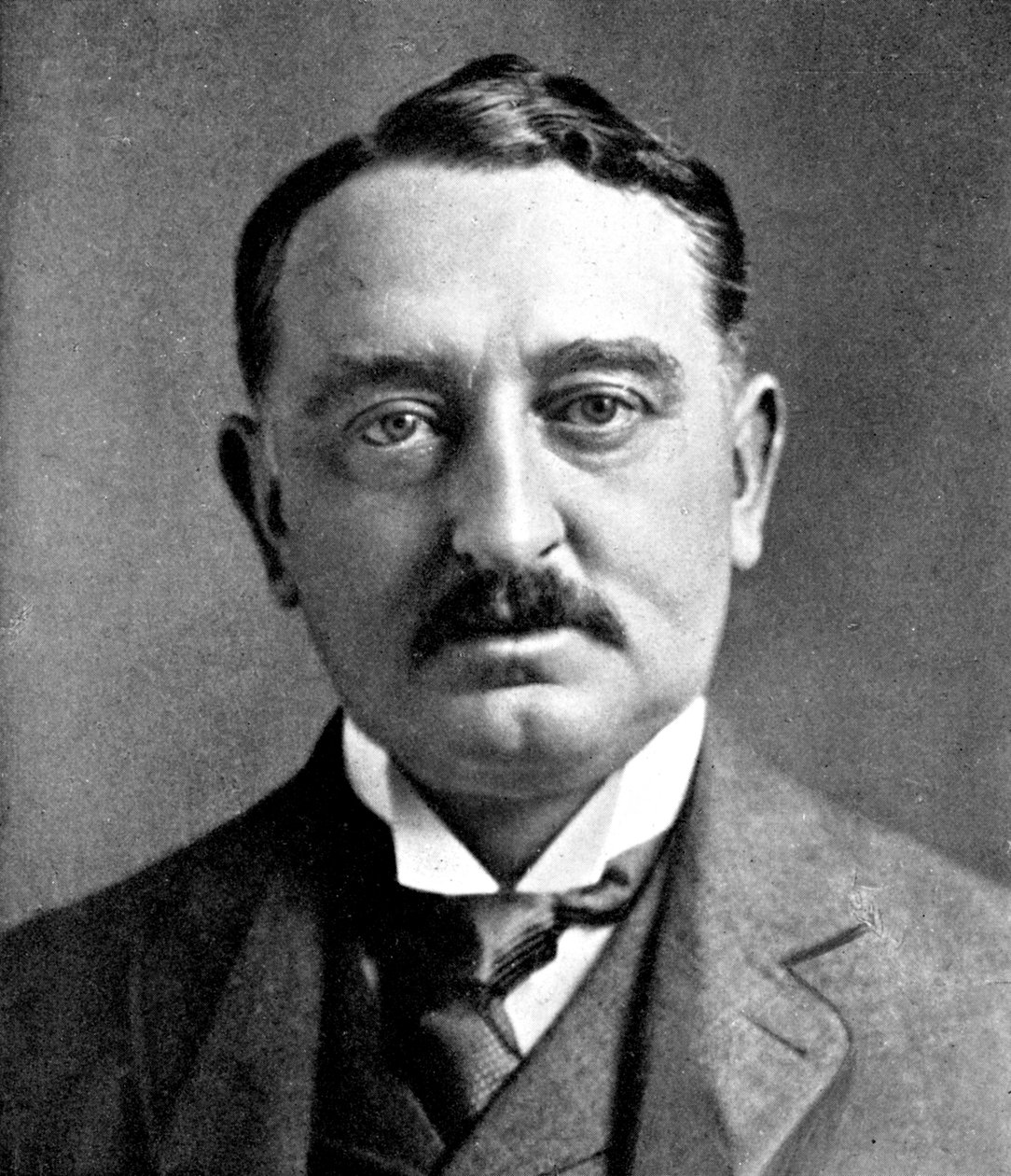 塞西尔·罗兹（Cecil Rhodes），十九世纪英国出生的南非政治家，c1905年 作者 不明