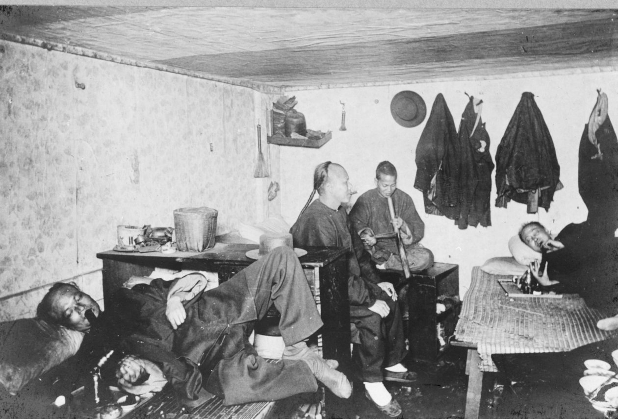 加利福尼亚州旧金山的华人旅馆，约1900年（黑白照片）。 作者 不明