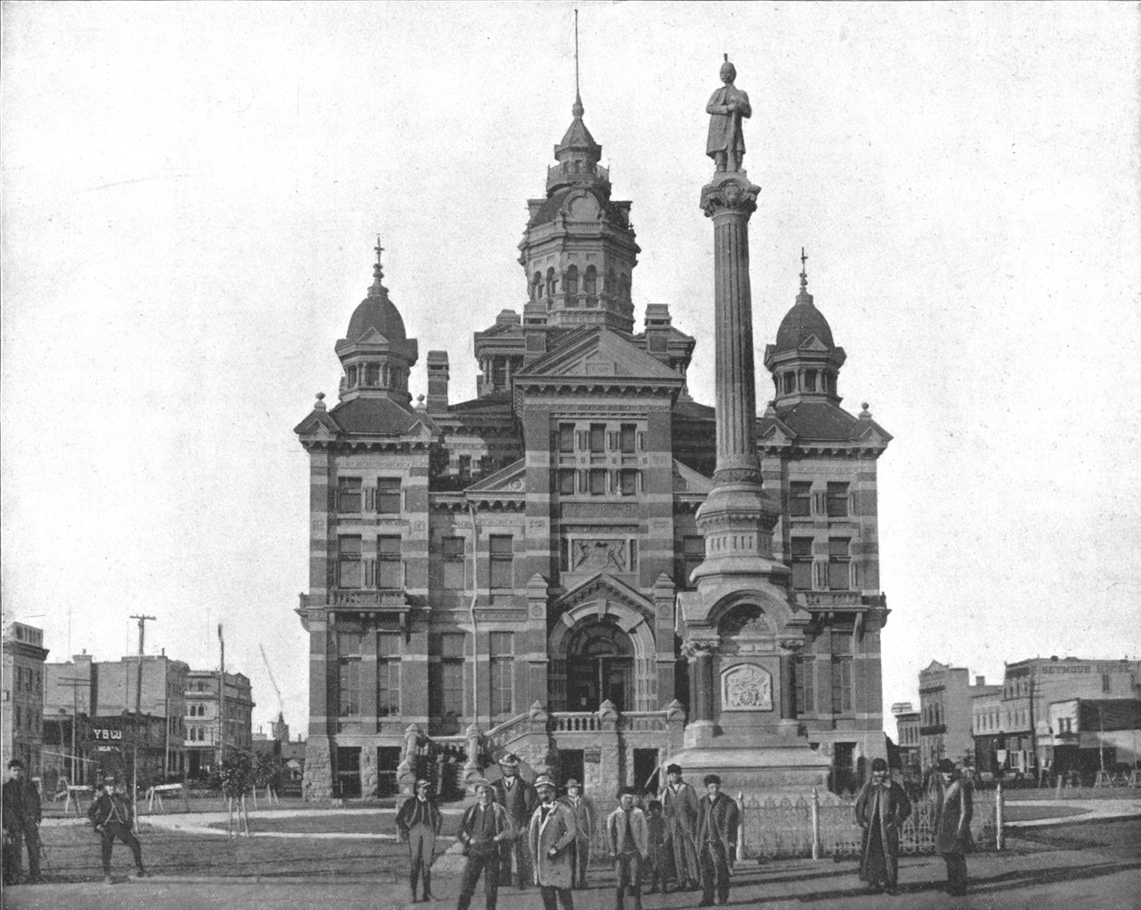 加拿大曼尼托巴省温尼伯市政厅，摄于1900年。 作者 不明