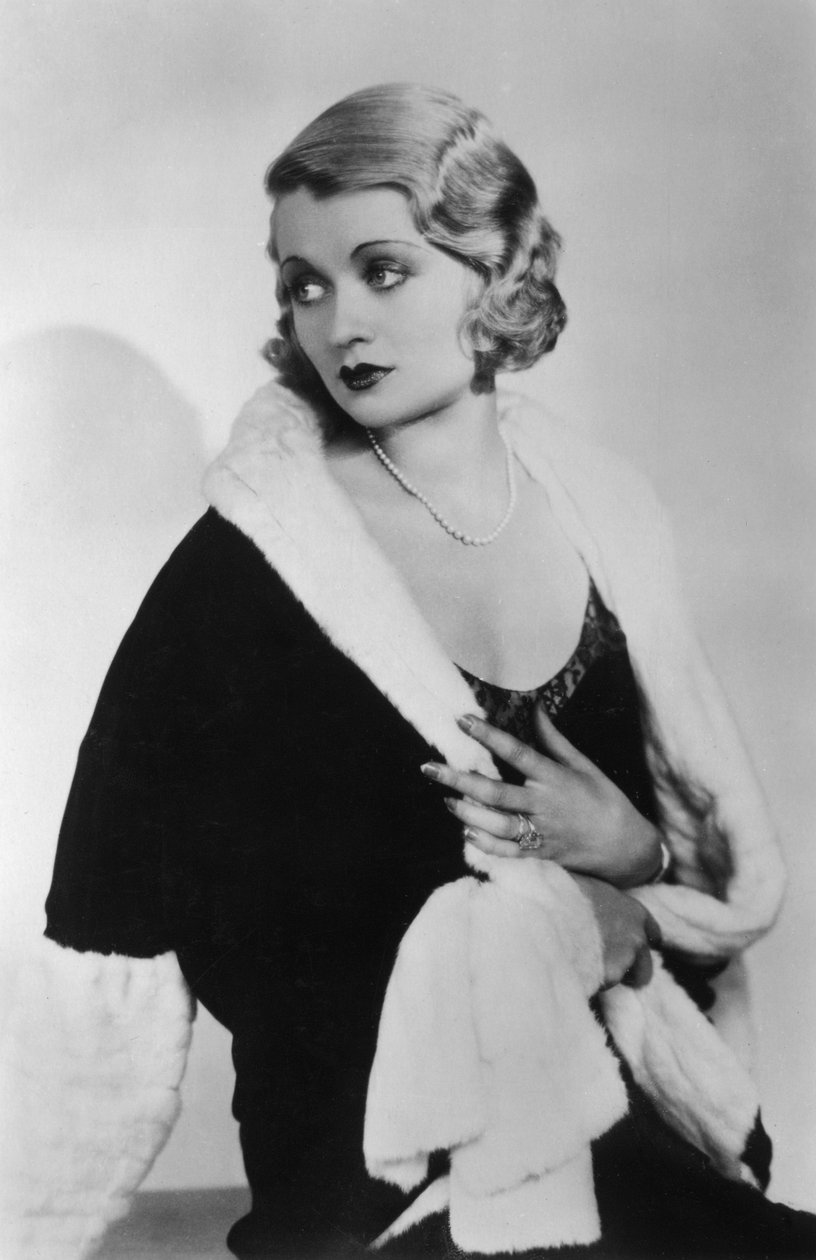 康斯坦斯·贝内特（Constance Bennett）1904-1965，美国女演员，二十世纪 作者 不明