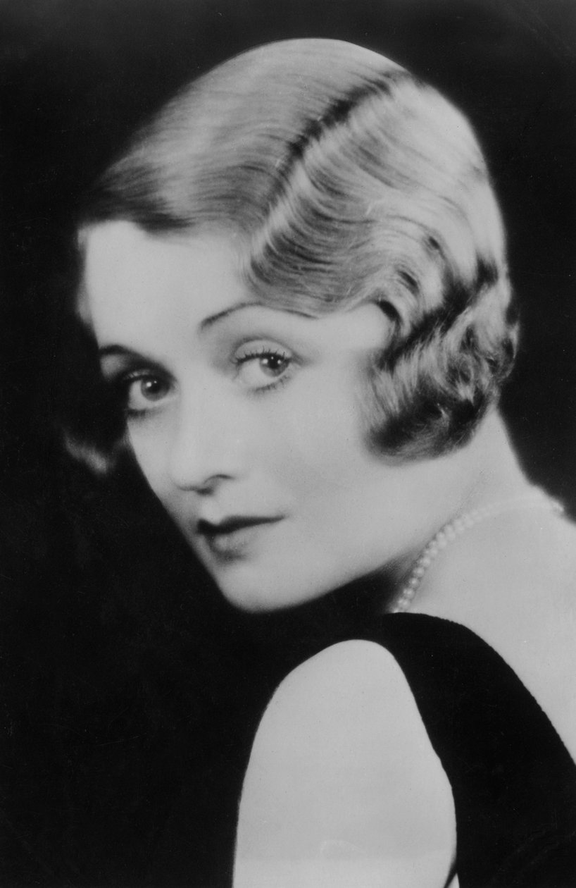 康斯坦斯·贝内特（Constance Bennett）1904-1965，美国女演员，二十世纪 作者 不明