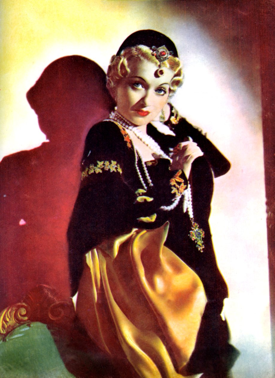 康斯坦斯·本内特（Constance Bennett），美国女演员，1934-1935年 作者 不明