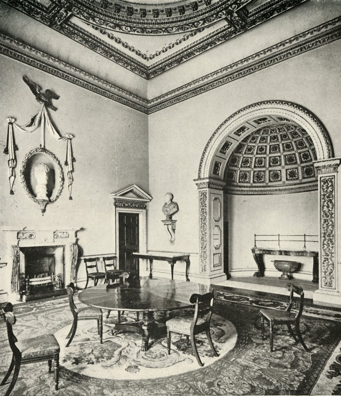 对比的内饰：William Kent摄于Palladian-The Dining Room，霍坎，诺福克，摄政 作者 不明