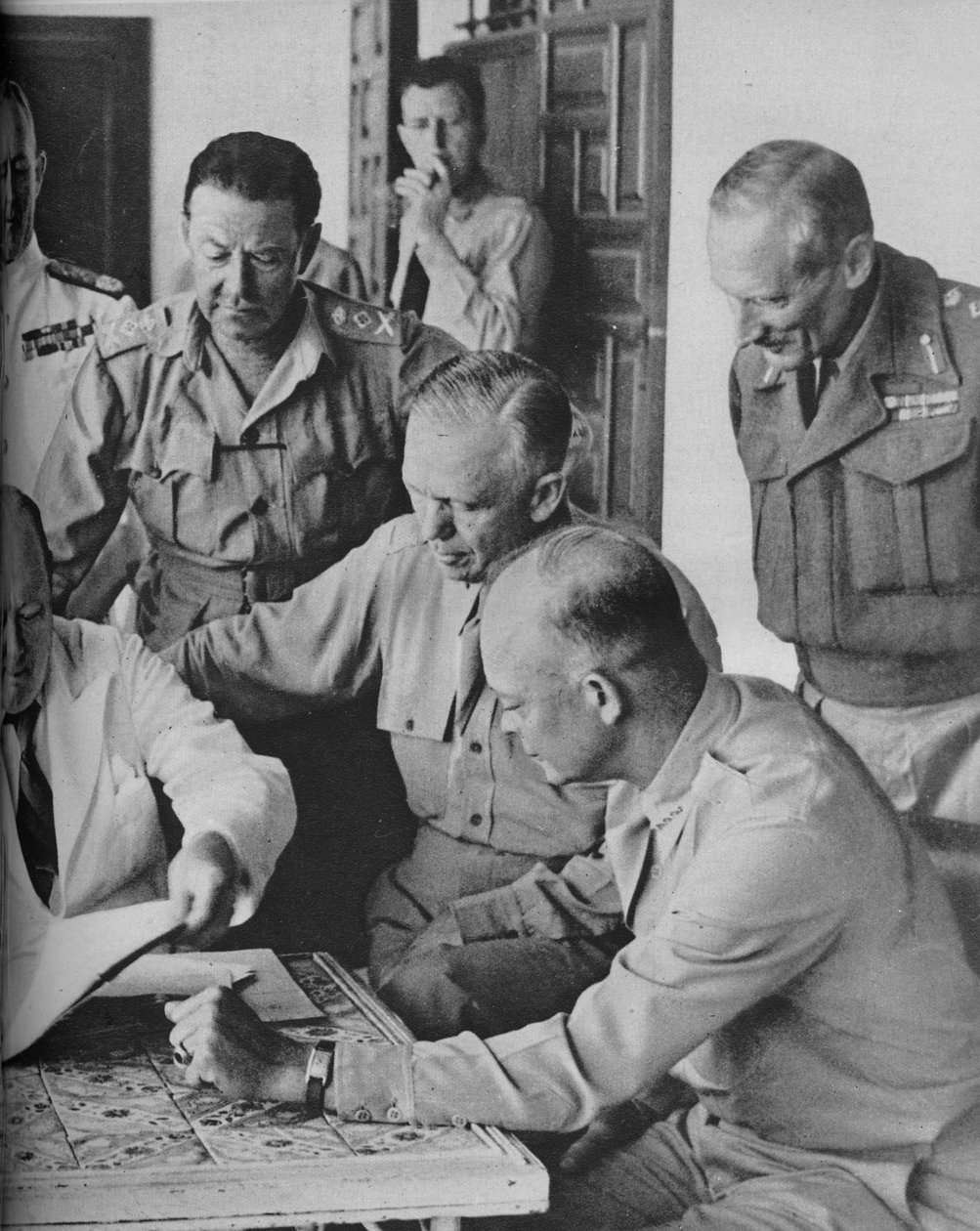 阿尔及尔战争委员会：丘吉尔先生与他的上尉，1943年 作者 不明