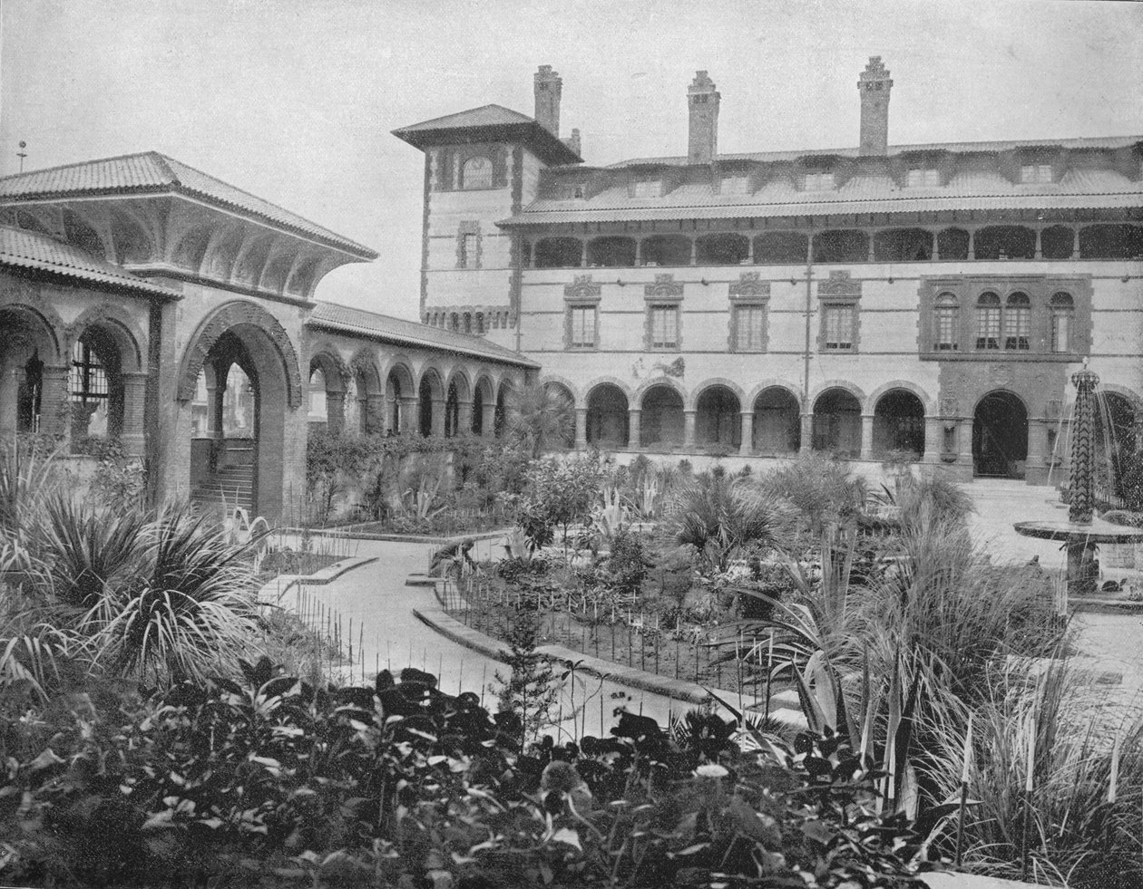 庞塞·德·里昂（Ponce de Leon）法院，佛罗里达州圣奥古斯丁，约于1897年。 作者 不明