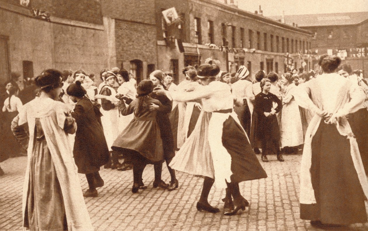 跳舞庆祝战争的结束，1918年，1935年 作者 不明