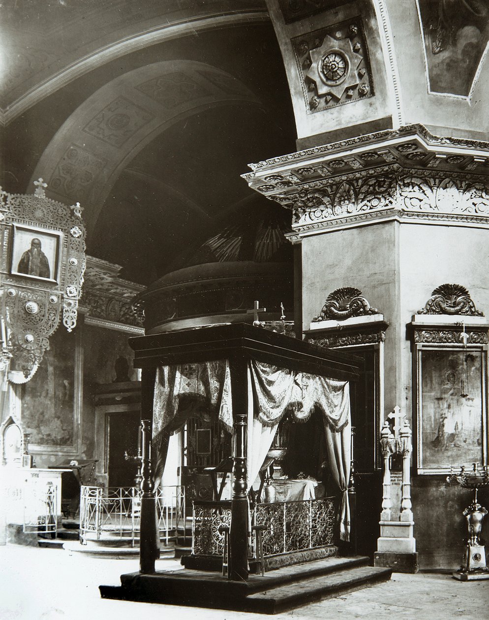 俄罗斯莫斯科丹尼洛夫修道院（Danilov Monastery），于1920年代后期关闭之前 作者 不明