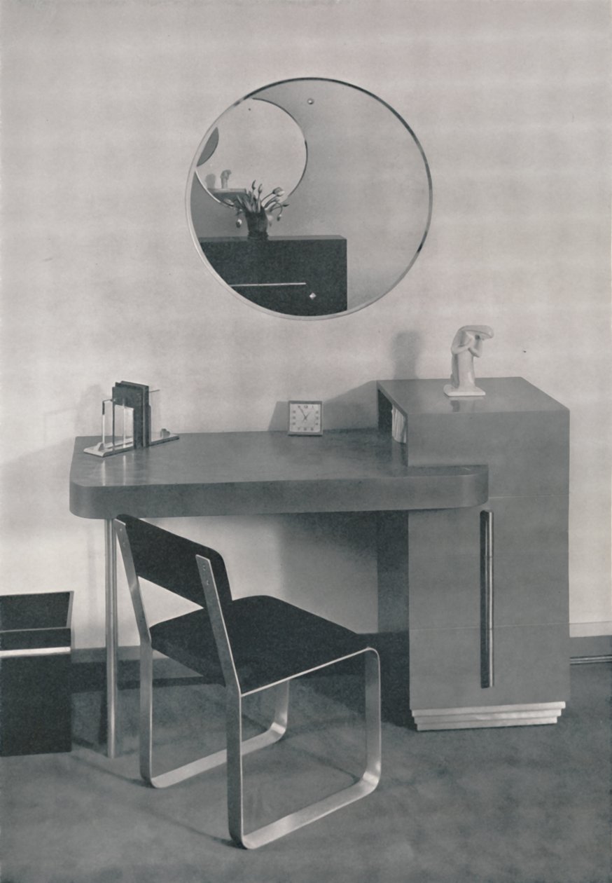 专为Adolph Stuber夫人设计的办公桌，1933年 作者 不明