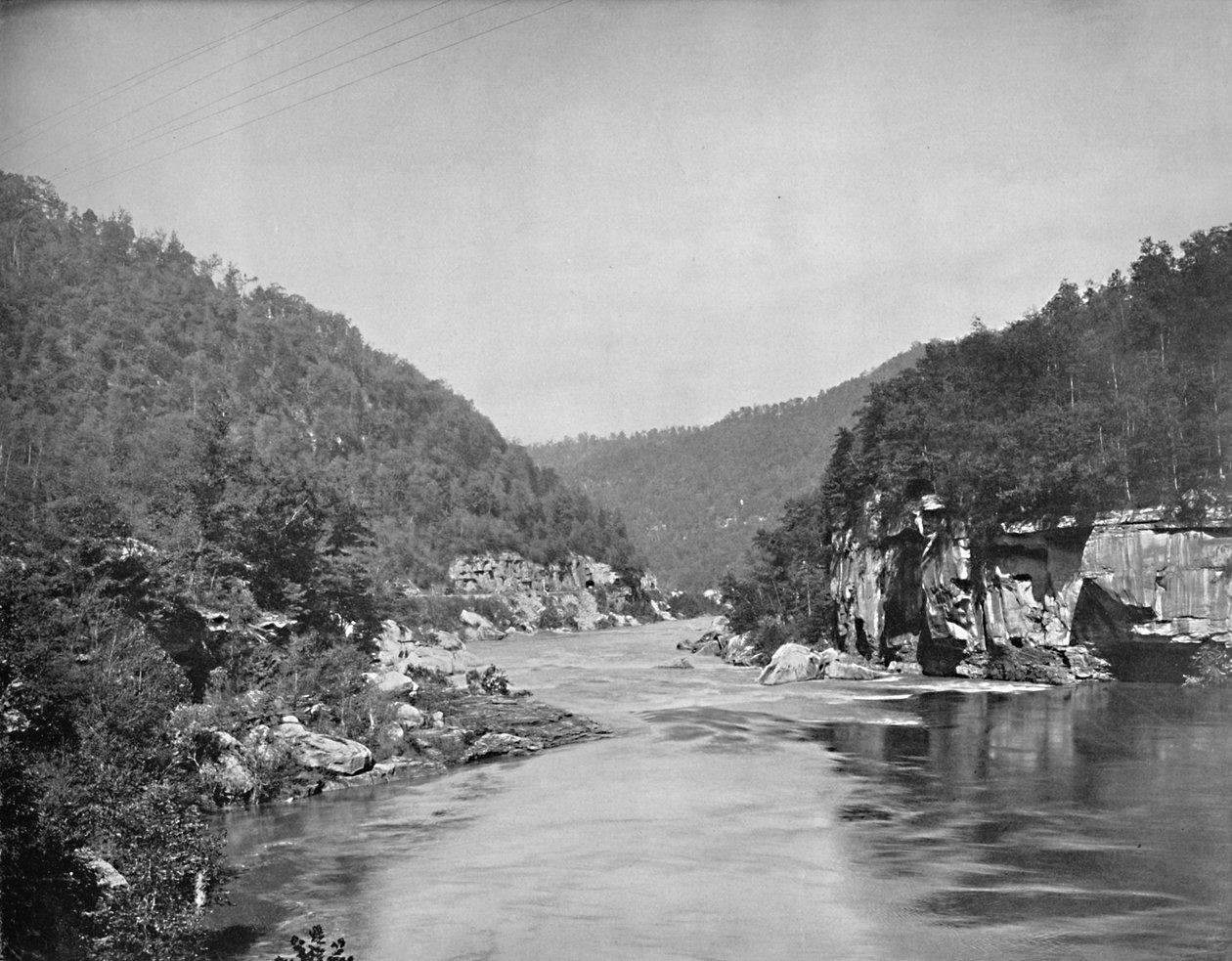 西维吉尼亚州新河市的龙峡，约建于1897年。 作者 不明
