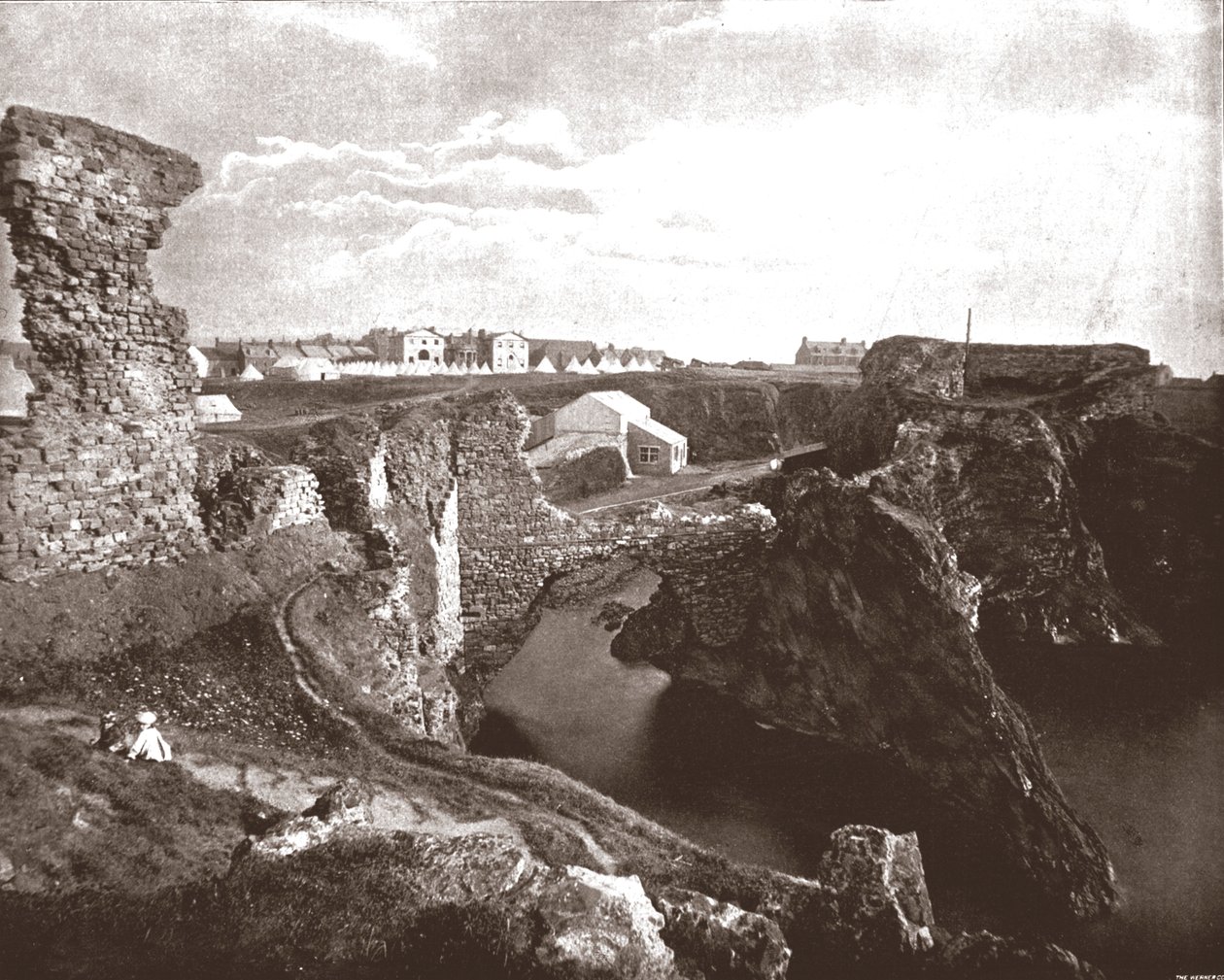 邓巴城堡，苏格兰东洛锡安，1894年。 作者 不明