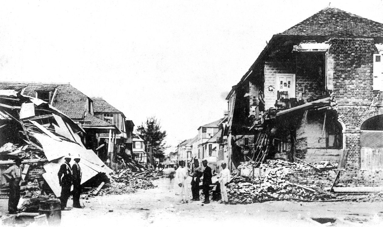 1907年，牙买加金斯敦，杜克街地震造成的破坏 作者 不明