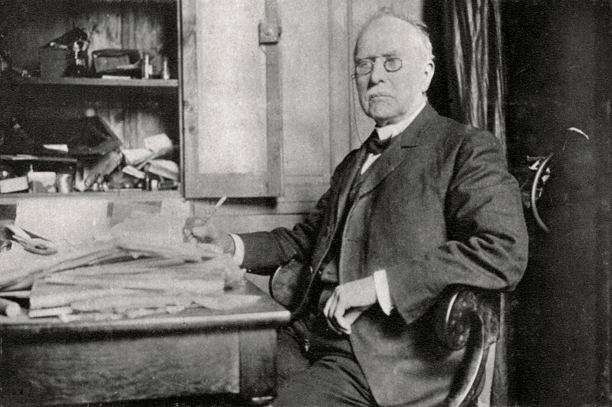 爱德华·布兰利（Edouard Branly），法国物理学家，1900年 作者 不明