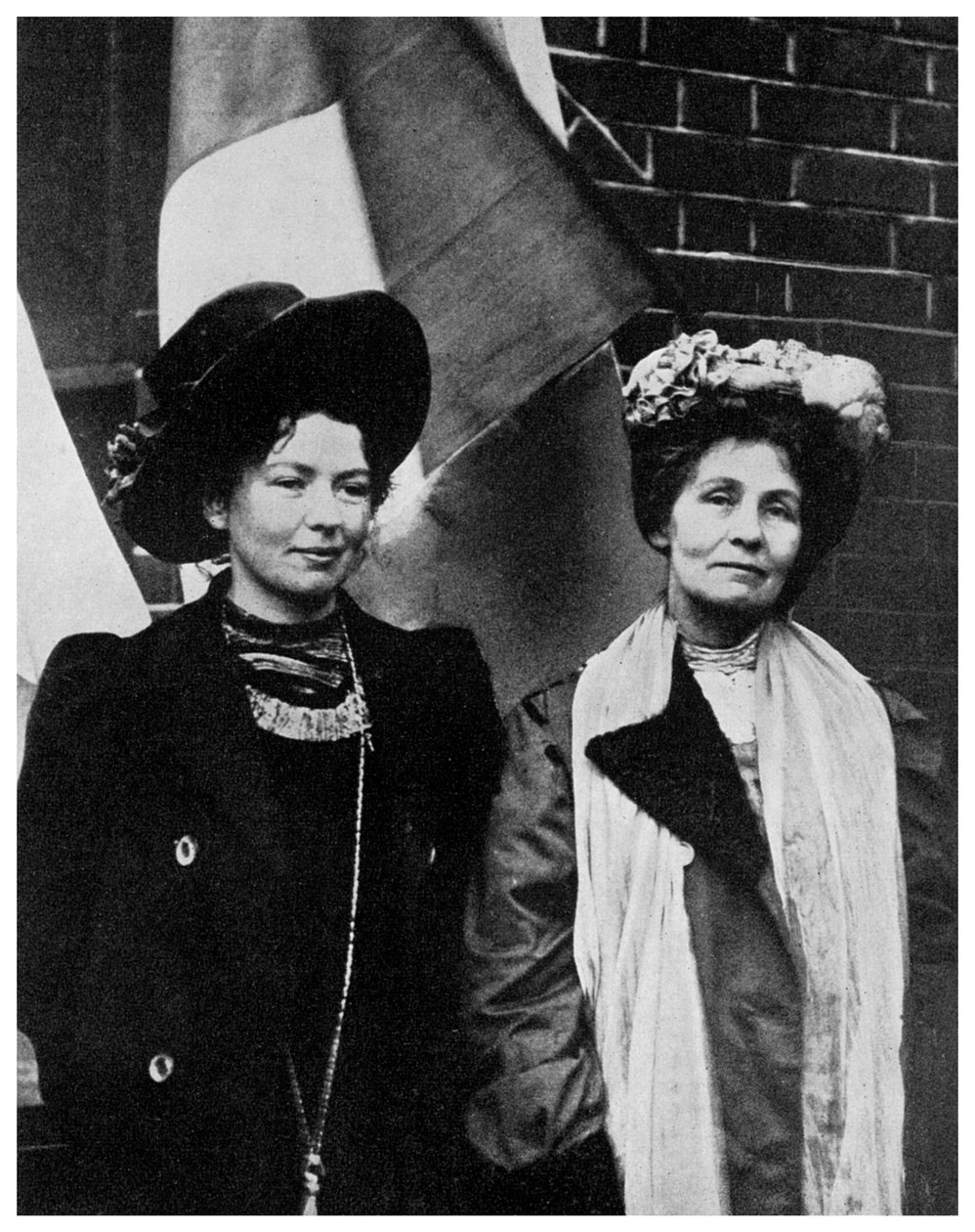 艾米琳·潘克赫斯特（Emmeline Pankhurst），英国议员和她的女儿克里斯塔贝尔（Christabel），1956年20世纪初 作者 不明
