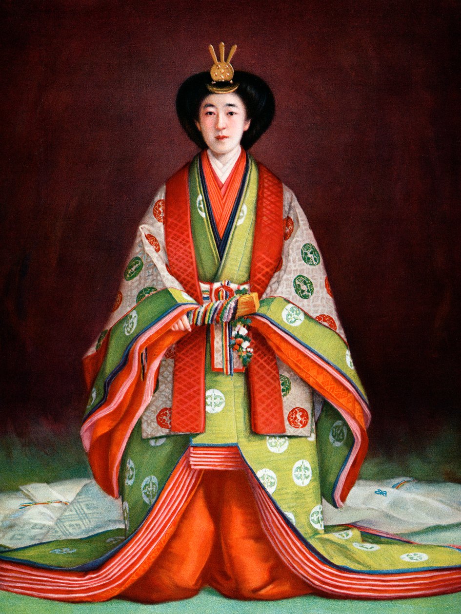 日本永生皇后穿着加冕礼的服装，c1924年 作者 不明