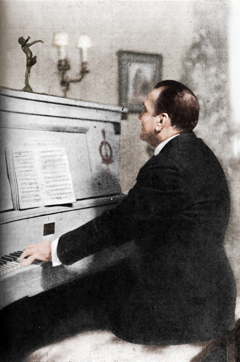 恩里科·卡鲁索（Enrico Caruso）-意大利钢琴著名男高音，c1925年 作者 不明