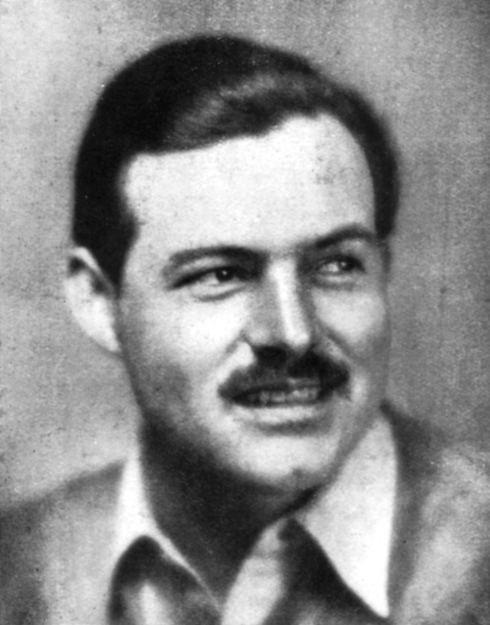 欧内斯特·海明威（Ernest Hemingway）1899-1961，美国小说家，二十世纪初 作者 不明