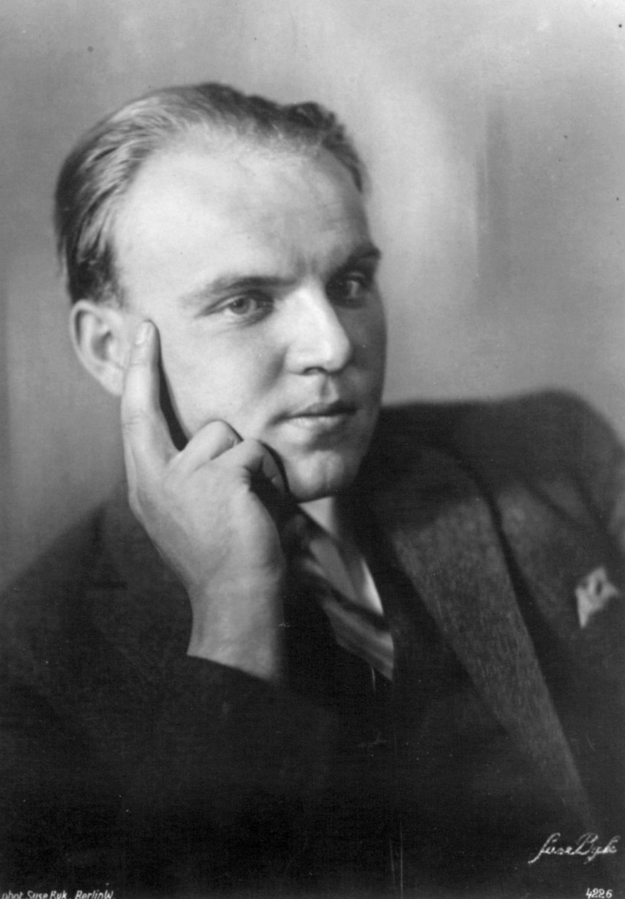 恩斯特·克雷尼克（Ernst Krenek），奥地利作曲家，二十世纪 作者 不明