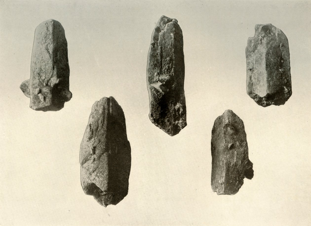1909年，埃里布斯山顶自然峰顶的长石晶体 作者 不明