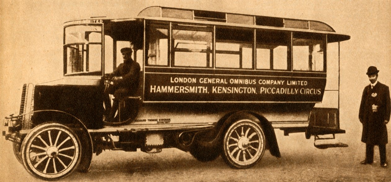 LGOC的第一辆公共汽车，1904年，1933年。 作者 不明