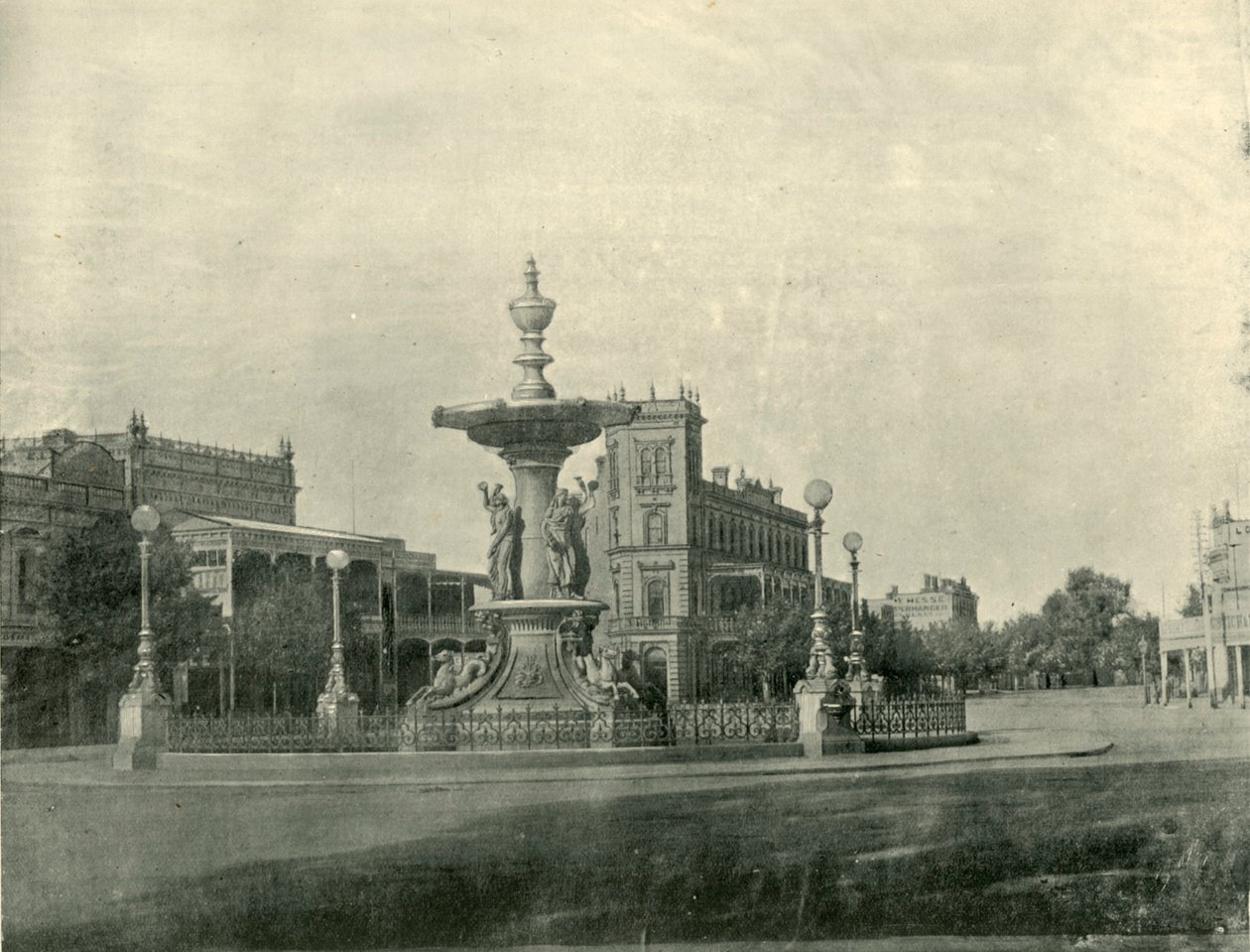喷泉，本迪戈Pall购物中心，1901年。 作者 不明