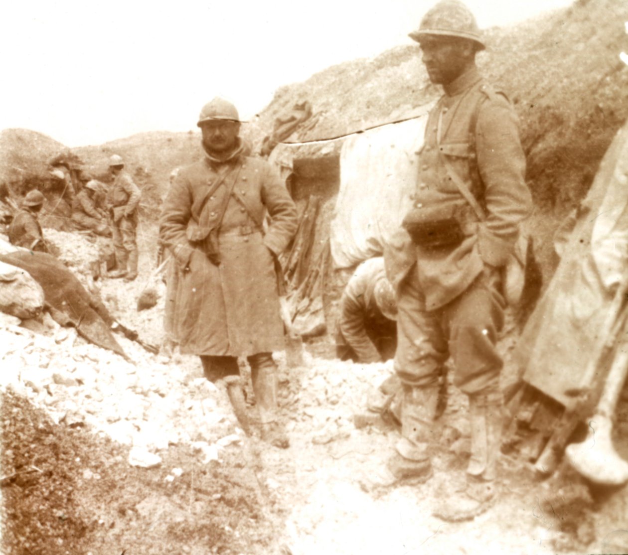 法国士兵在被占领的德国战trench c1914-c1918 作者 不明