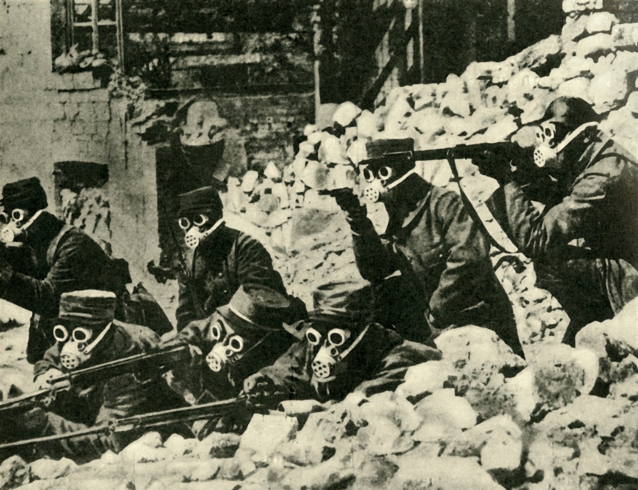 戴着防毒面具的法国士兵，第一次世界大战，c1915，c1920。 作者 不明