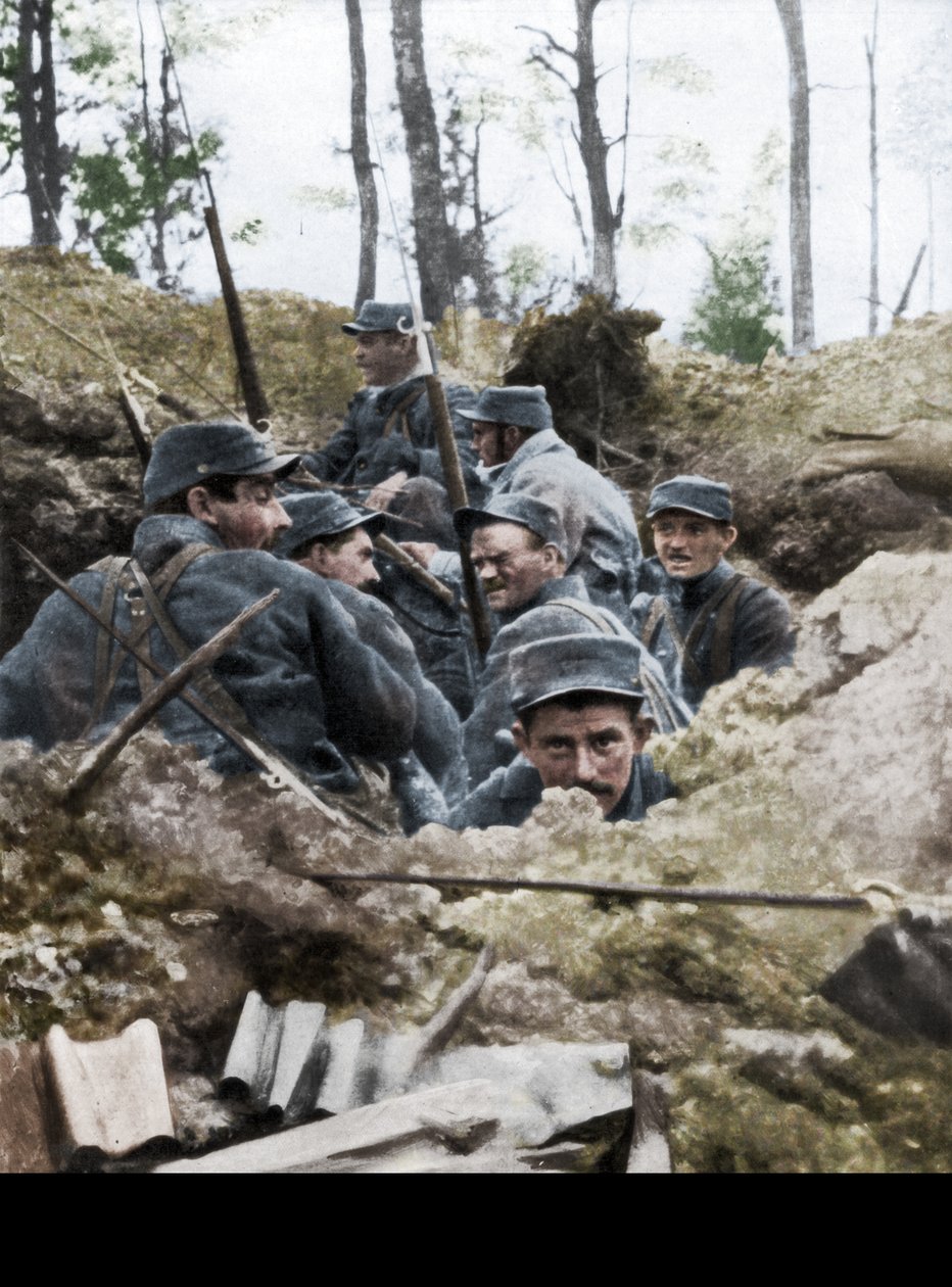 1915年7月，法国军队在法国卡洛纳的the沟系统中 作者 不明