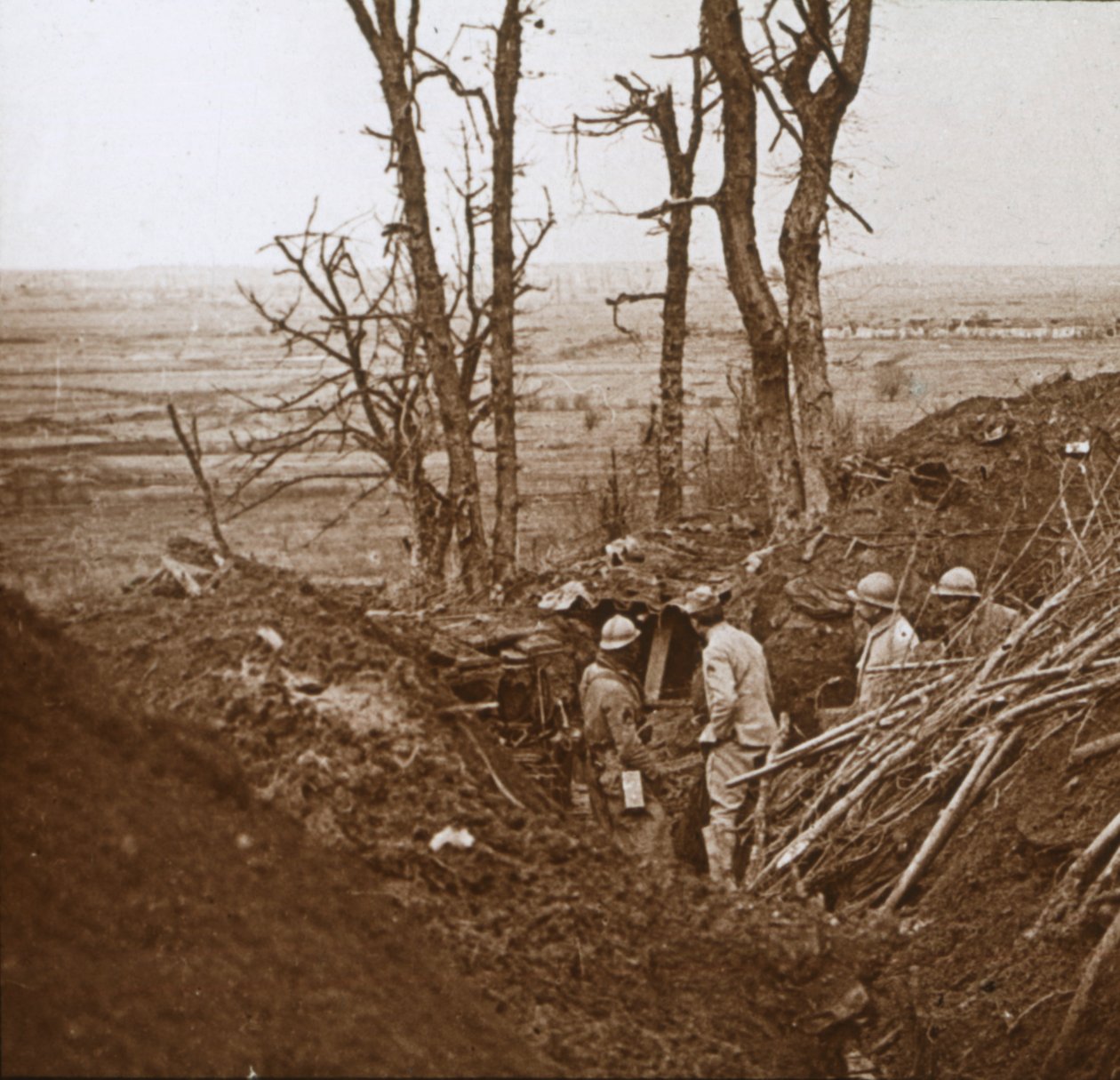 前线，法国北部LesÉparges，c1914-c1918。 作者 不明
