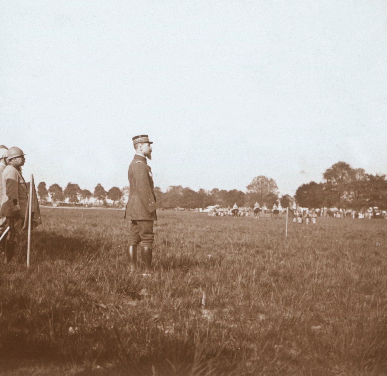 Henri Gouraud将军，法国北部马恩省Chalons，c1914-c1918。 作者 不明