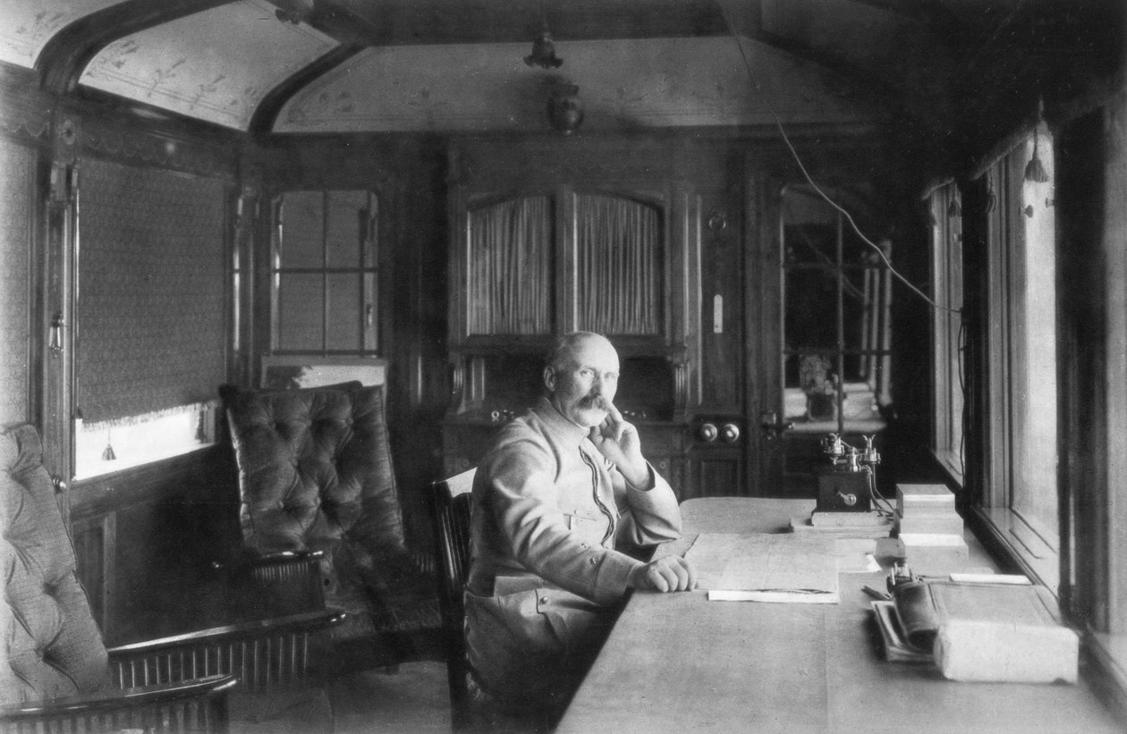 法国第二军团司令官Philippe Petain将军，法国凡尔登，1916年 作者 不明