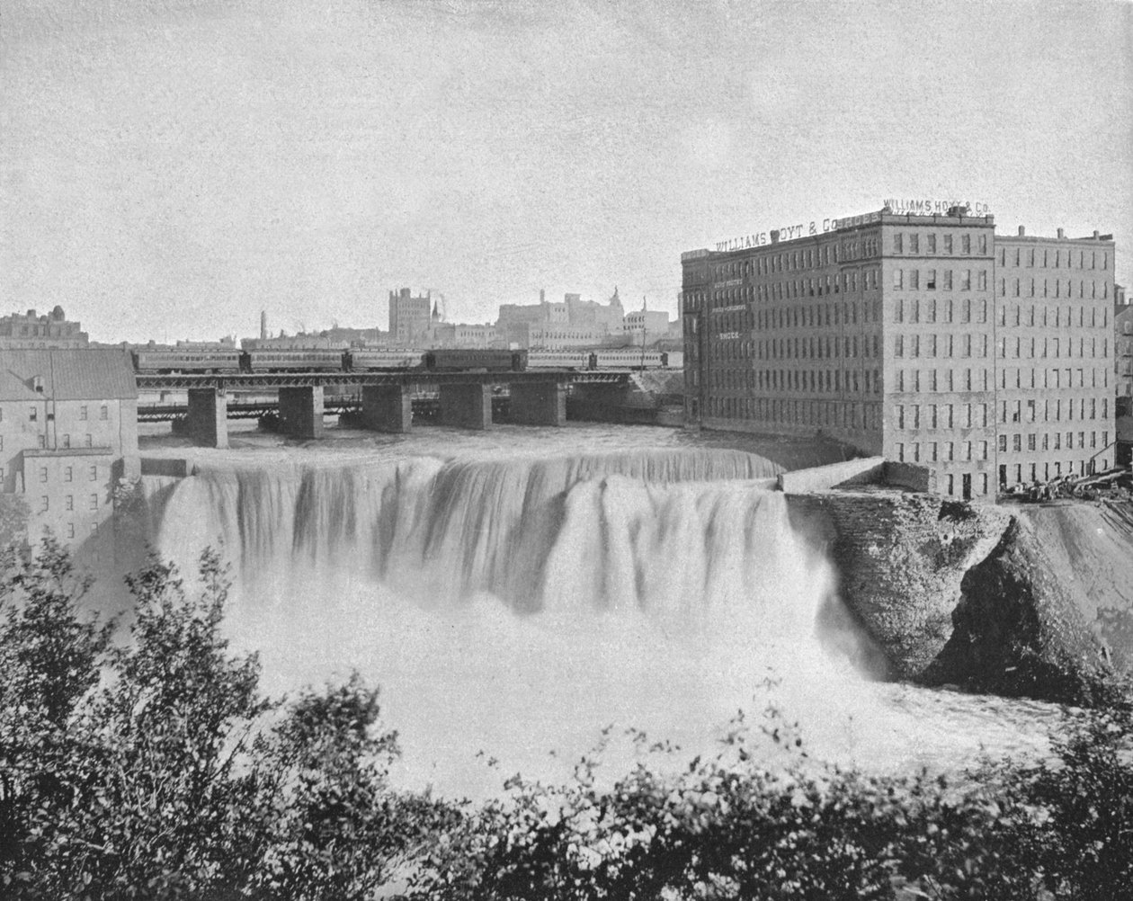 Genesee Falls，美国纽约州罗彻斯特市，摄于1900年。 作者 不明