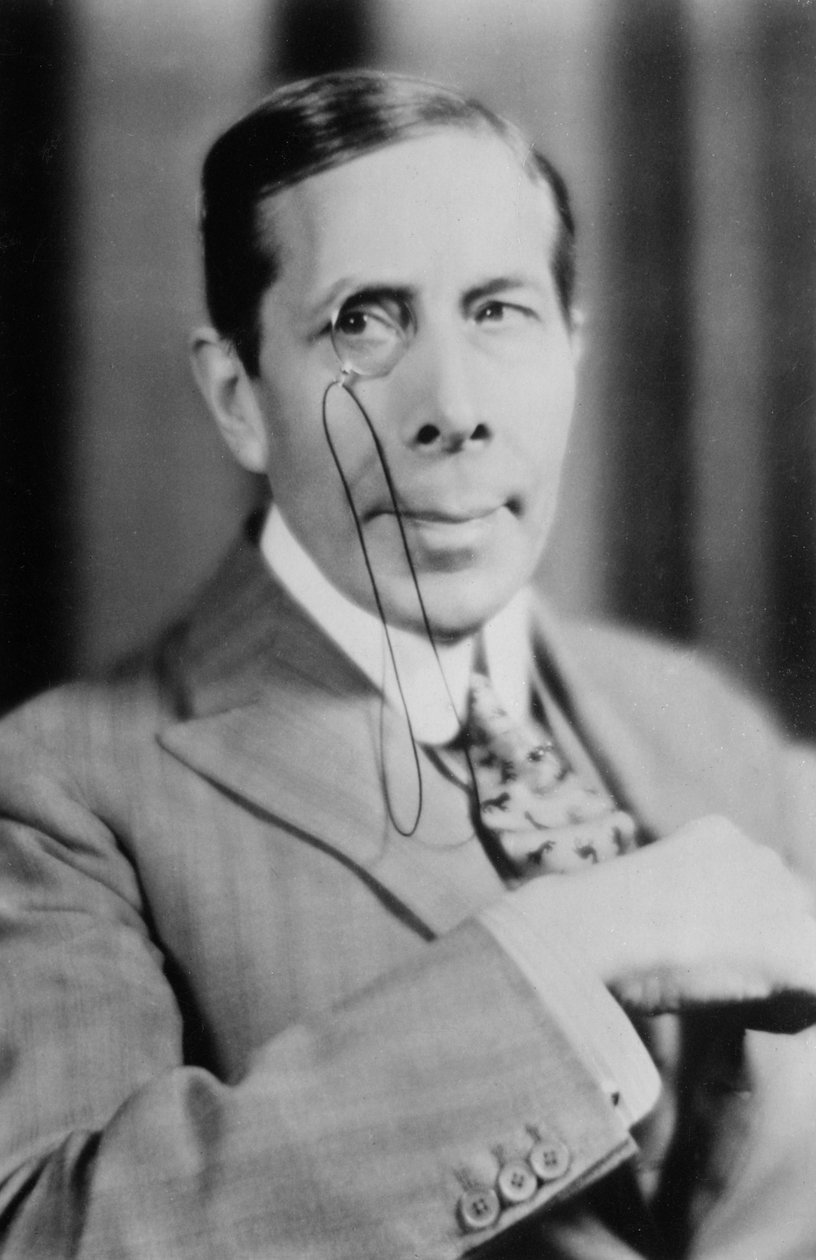 乔治·阿里斯（George Arliss）1868-1946，英国演员，二十世纪 作者 不明