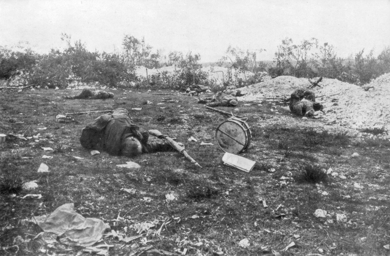 1915年9月25日至11月6日，法国香槟第二战，德国阵亡 作者 不明