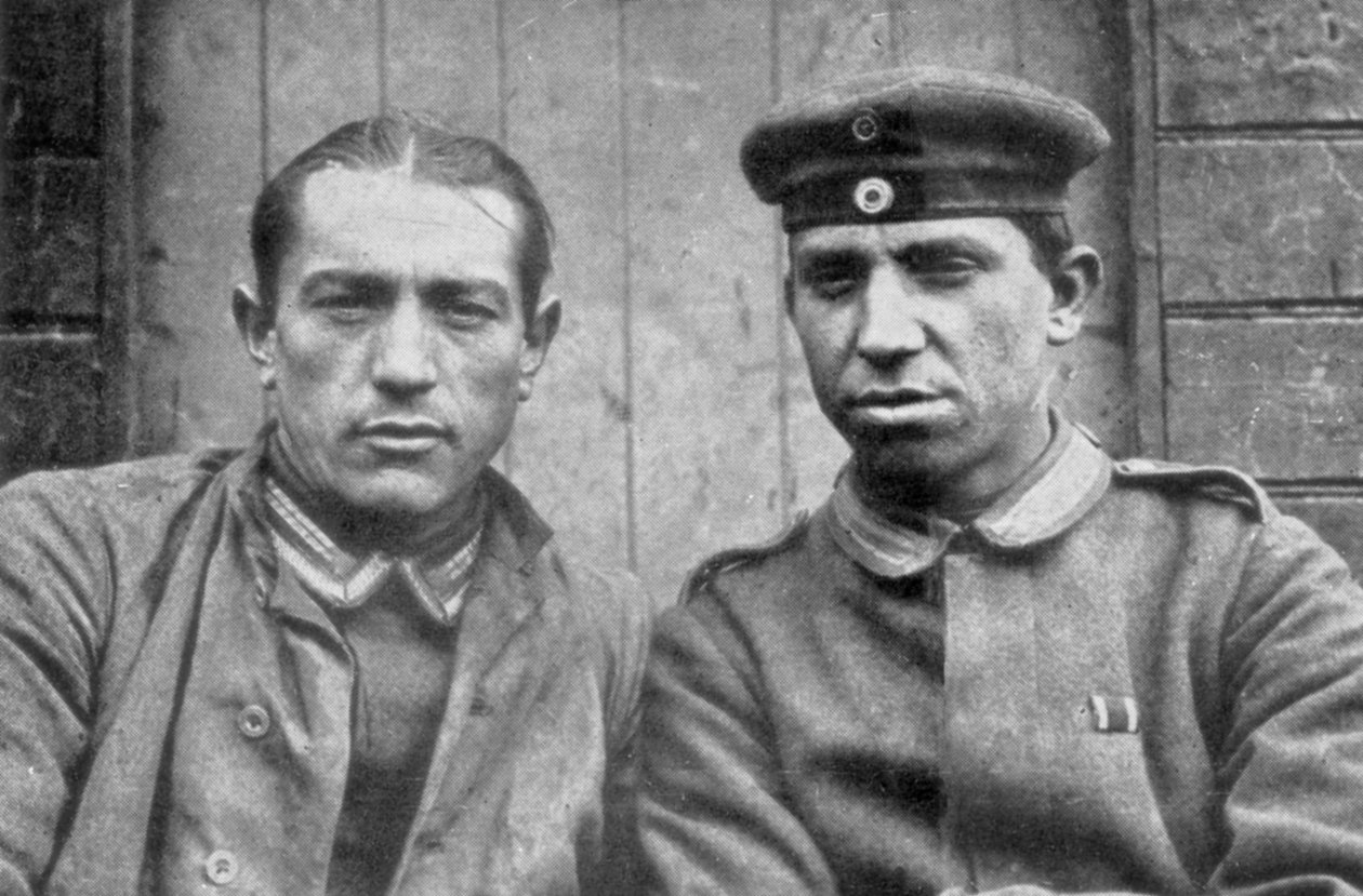 1917年第一次世界大战，法国维米，加拿大军队将德国俘虏 作者 不明