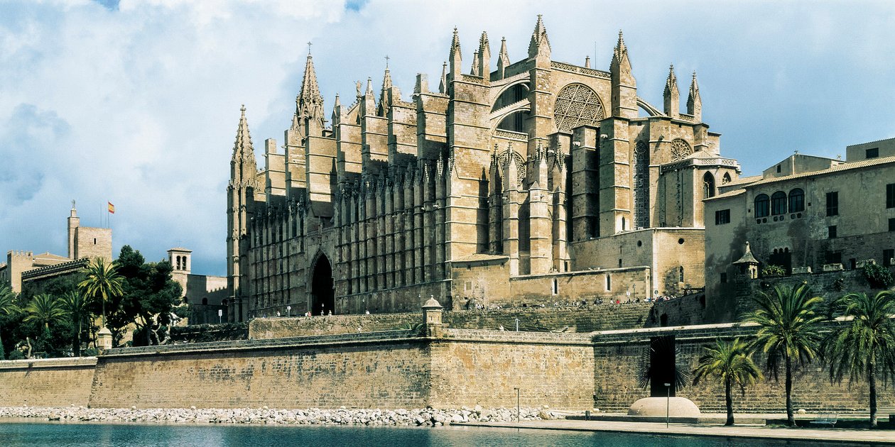 Gothic art: view of the cathedral of Saint Mary, Palma de Mallorca. 1260-1630, Palma de Mallorca (Mallorca), Spain 作者 不明