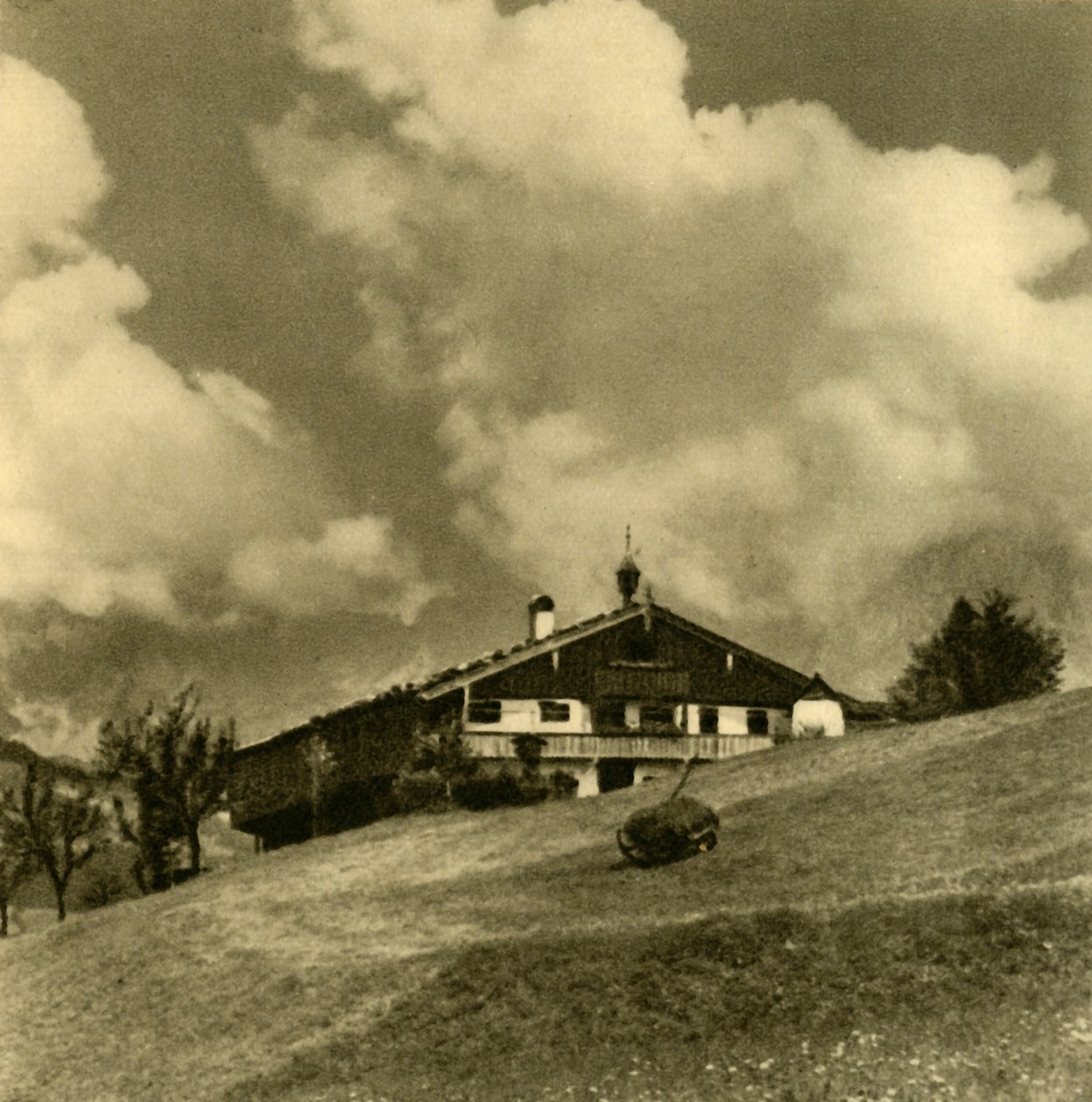 奥地利蒂罗尔州怀尔德山的旅馆，建于1935年。 作者 不明