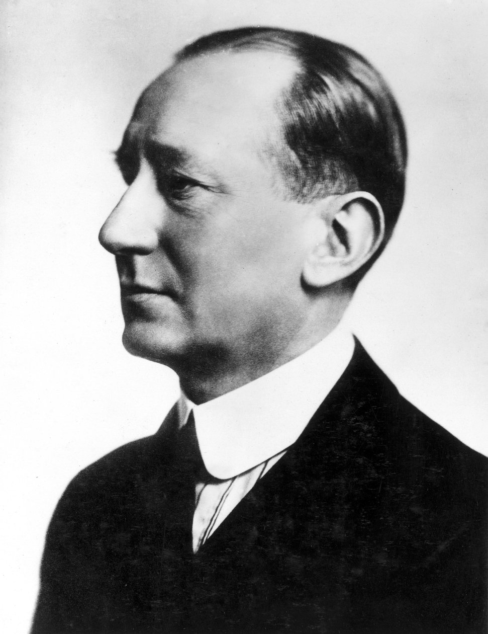 马可尼（Gugliemo Marconi），意大利无线电先驱 作者 不明