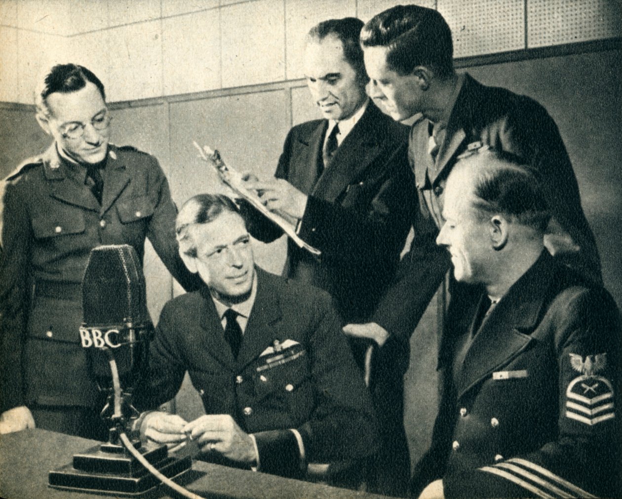 已故肯特公爵殿下参加1942年美国独立纪念日。 作者 不明