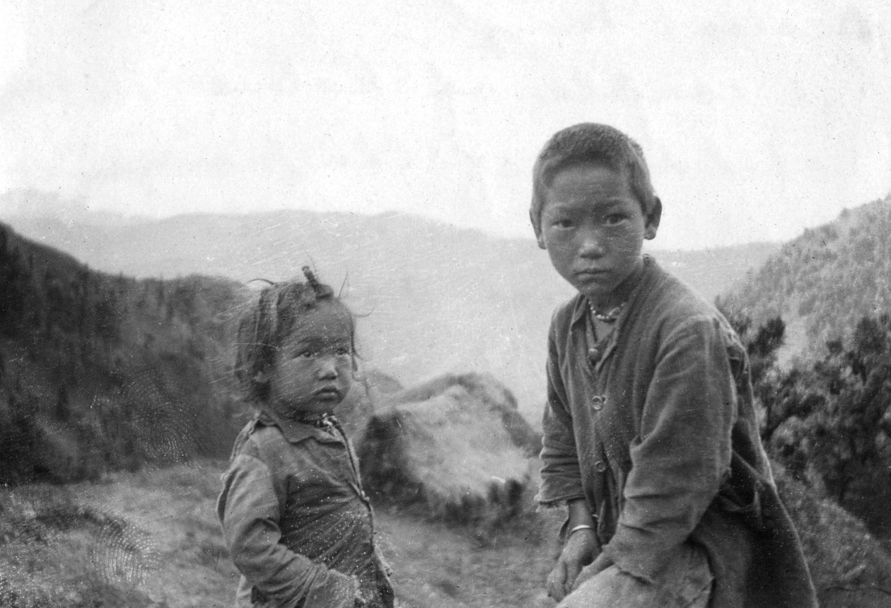 Chakrata，1917年，山部落的孩子们 作者 不明