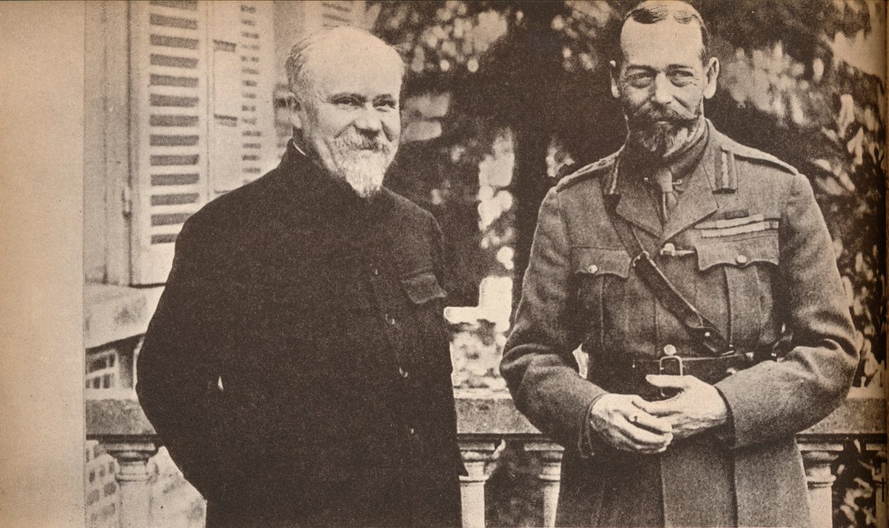 1935年，大约在1919年与庞加莱总统British下在法国英国总总部举行。 作者 不明