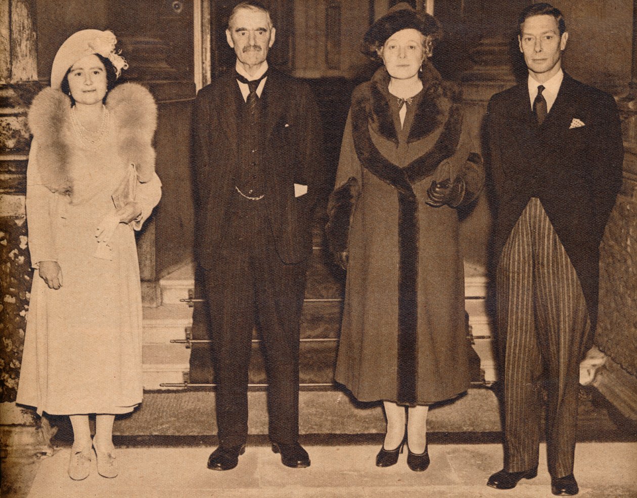 再次安家-国王，王后与张伯伦夫妇（1938年），1938年 作者 不明