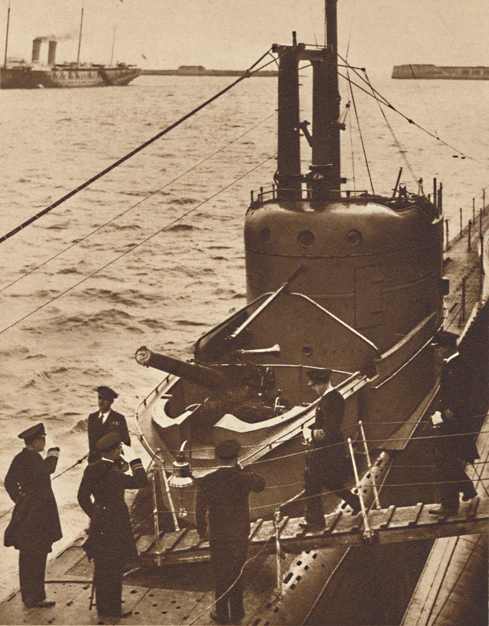 首页舰队访问-爱德华国王登上纳洛瓦尔号潜水艇，1936年1937年 作者 不明