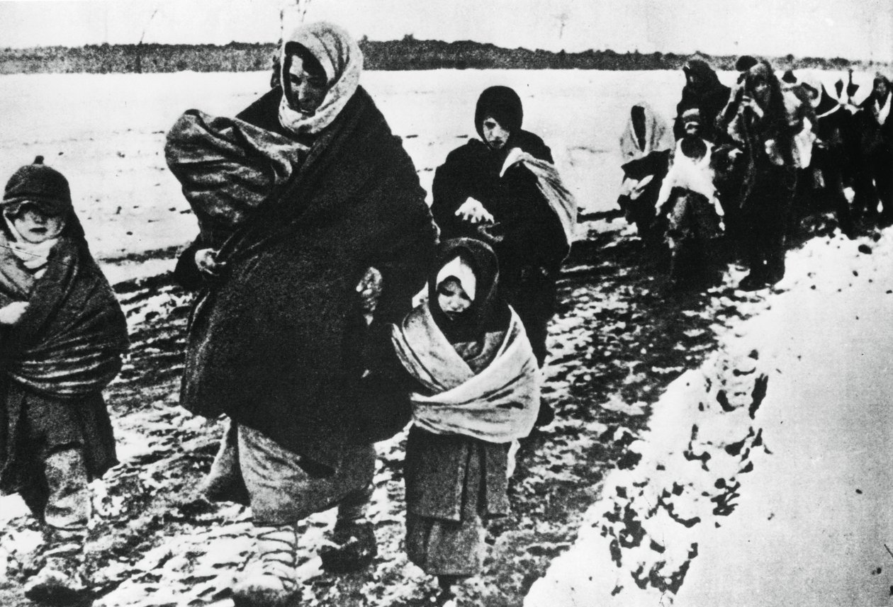 1941年，俄罗斯，无家可归的难民妇女和儿童 作者 不明