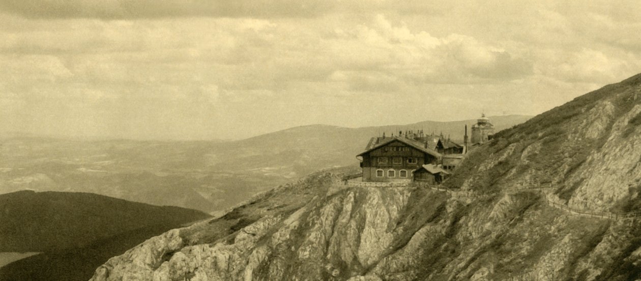 位于下奥地利州Schneeberg的酒店，建于1935年。 作者 不明