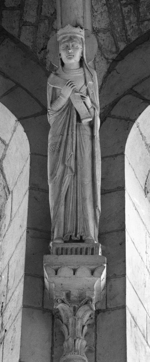 In a warhead fall, the Queen of the Old Testament. Anonymous sculpture. Collegiale Saint Sylvain, Levroux (Indre) 作者 不明