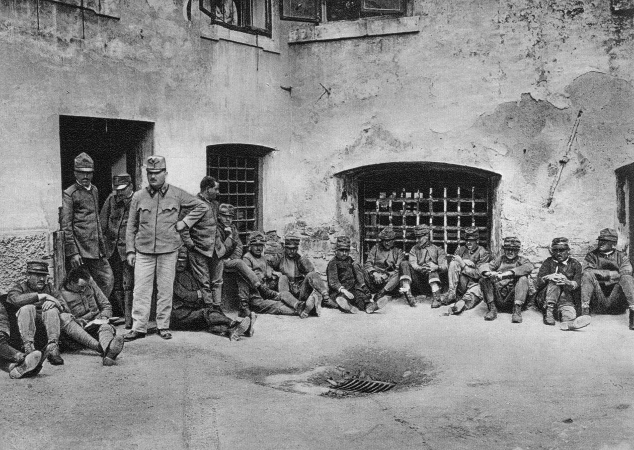 第一次世界大战，卢布尔雅那莱巴赫城堡的意大利囚犯，1915年 作者 不明