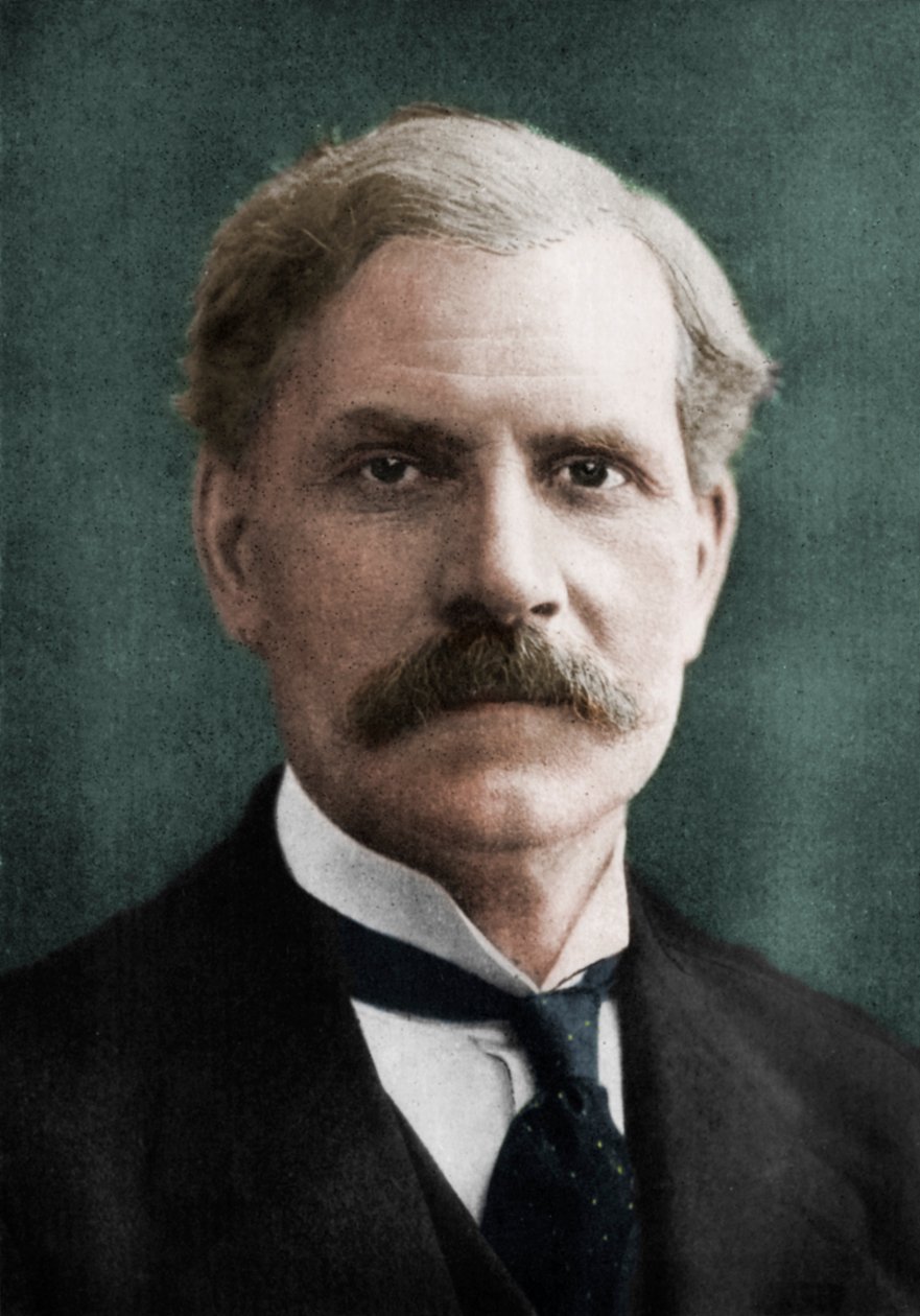 詹姆斯·拉姆齐·麦克唐纳（James Ramsay MacDonald）1866-1937，英国首相，1926年 作者 不明